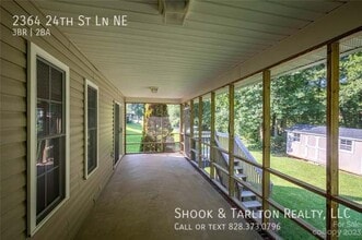 2364 24th St Ln SE in Hickory, NC - Building Photo - Building Photo
