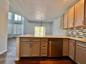 3 Bed, 3 Bath Townhome in Fort Collins! in Fort Collins, CO - Building Photo - Building Photo