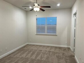 293 Ferndale St in Lewisville, TX - Building Photo - Building Photo