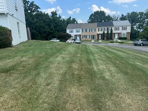 4625 Roxbury Ln in Cave Spring, VA - Building Photo - Building Photo