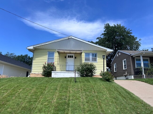 property at 1617 Cherry St