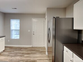 1628 Poplar Shadow Dr in Huntersville, NC - Building Photo - Building Photo