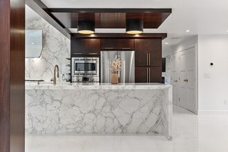 4 Hadley Rd in Lexington, MA - Building Photo - Building Photo