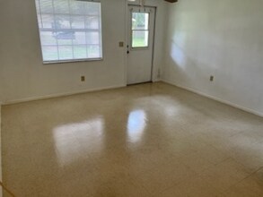 4840 5th St in Zephyrhills, FL - Building Photo - Building Photo