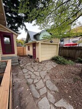 7824 SE 11th Ave in Portland, OR - Building Photo - Building Photo