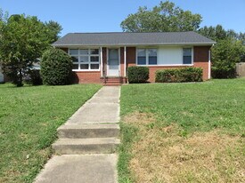 4824 Belle Glade Dr in Richmond, VA - Building Photo