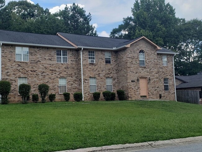 5963 Thomas Ct