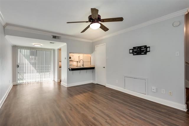 4211 Holland Ave in Dallas, TX - Building Photo