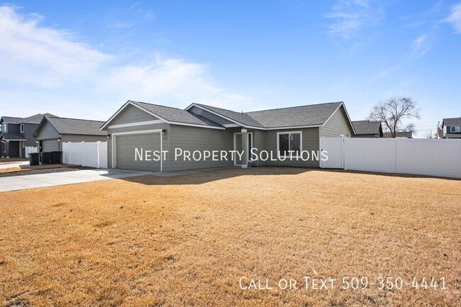 422 N Washington St in Moses Lake, WA - Building Photo - Building Photo