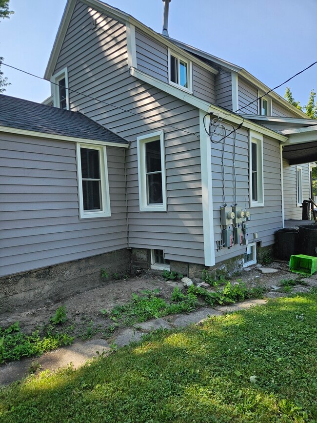 1024 Union St, Unit 1/1024 union st in Port Huron, MI - Building Photo - Building Photo