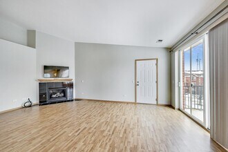 16600 Liberty Cir, Unit 3S in Orland Park, IL - Building Photo - Building Photo