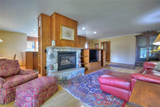 415 12th Ave E, Unit Main Level Private Room 1 in Alexandria, MN - Building Photo - Building Photo
