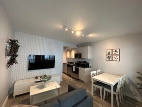 1035 Euclid Ave, Unit 27 in Miami Beach, FL - Building Photo - Building Photo