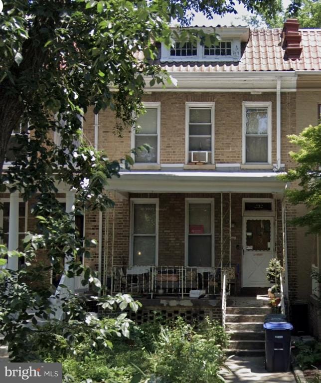 property at 232 Kentucky Ave SE