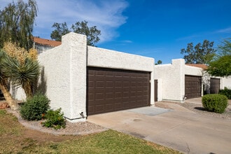 1741 S Shannon Dr in Tempe, AZ - Building Photo - Building Photo