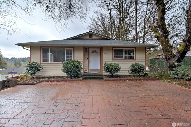 property at 580 SE Arcadia Rd