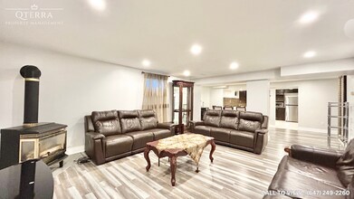 5119 Montclair Dr in Mississauga, ON - Building Photo - Building Photo