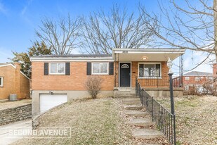 4656 Linda Dr in Cincinnati, OH - Building Photo