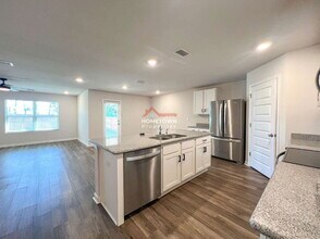 8787 Pathstone Blvd in Pensacola, FL - Building Photo - Building Photo