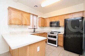 2300 E Magma Rd in San Tan Valley, AZ - Building Photo - Building Photo