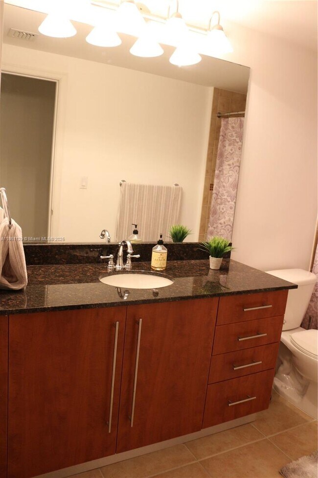 7355 SW 89th St in Miami, FL - Building Photo - Building Photo