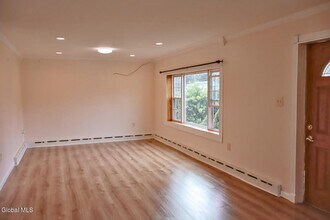 19 Wilkins Ave in Albany, NY - Building Photo - Building Photo