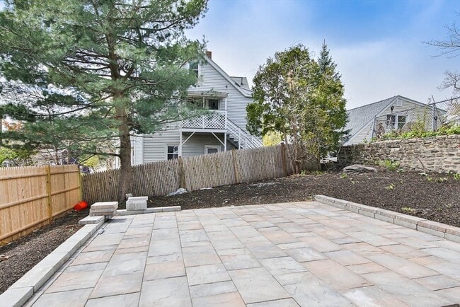 57-59-59 Catherine St in Boston, MA - Building Photo - Building Photo