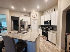 6820 Elm St in Rowlett, TX - Building Photo - Building Photo