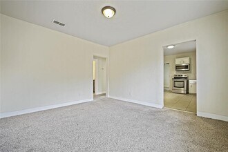 2704 Truxillo St in Houston, TX - Building Photo - Building Photo