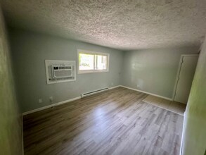 4211 US-6 in Coal Valley, IL - Building Photo - Building Photo