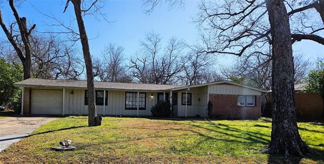 2804 Rosebud Ln in Richland Hills, TX - Building Photo