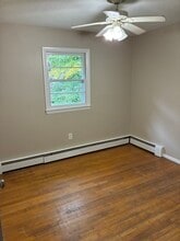 508 Plain Hill Rd, Unit B4 in Norwich, CT - Building Photo - Building Photo