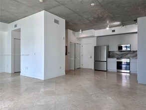 2275 Biscayne Blvd in Miami, FL - Building Photo - Building Photo