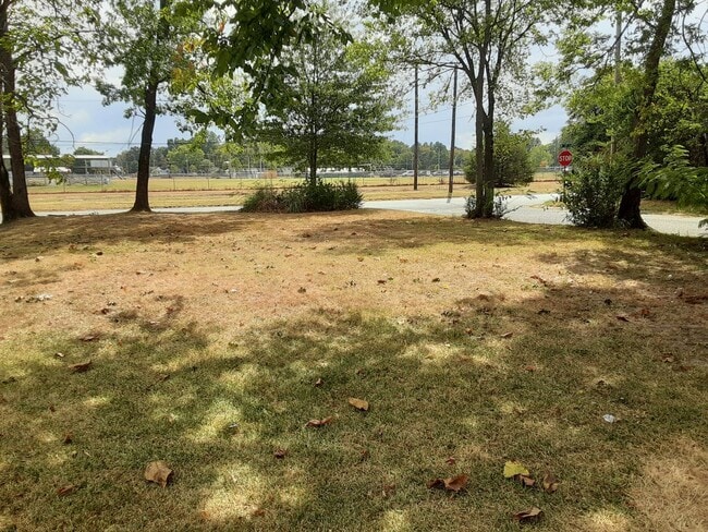 property at 1512 Flora St