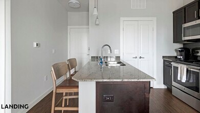 4300 Cromwell Dr, Unit 1212 in Kyle, TX - Building Photo - Building Photo