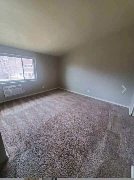 2448 W Kilbourn Ave in Milwaukee, WI - Building Photo