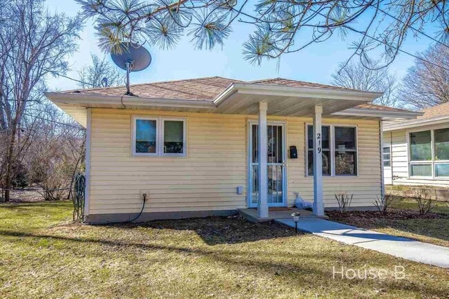 219 N Meadow Ln in Madison, WI - Building Photo - Building Photo
