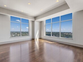 4242 Broadway in San Antonio, TX - Building Photo - Building Photo