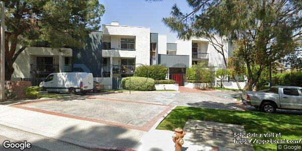 property at 4295 Vía Arbolada