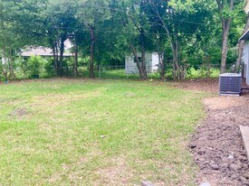5015 Yellowstone Blvd in Houston, TX - Building Photo