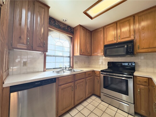 property at 2368 E Kantz Ln S