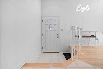 302 Kingsberry Cir in Pittsburgh, PA - Building Photo - Building Photo