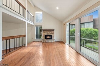 257 Gemini Dr in Hillsborough Township, NJ - Building Photo - Building Photo