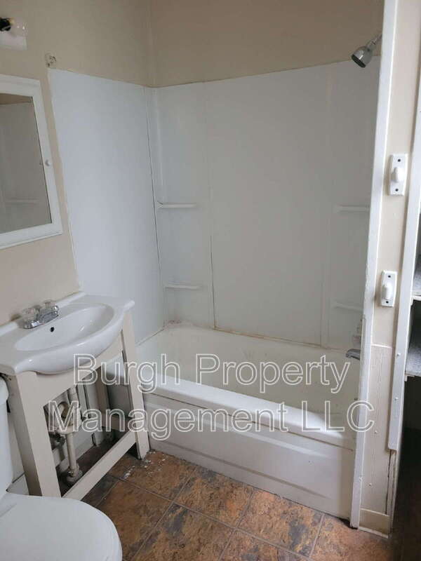 property at 996 Jefferson Ave