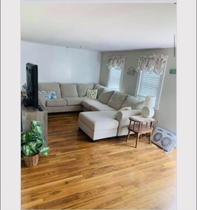 90 Wendward Way in Yarmouth, MA - Building Photo - Building Photo