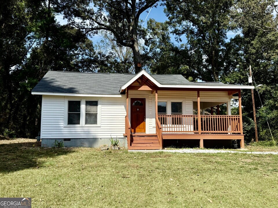 1634 Lake Jodeco Rd in Jonesboro, GA - Building Photo