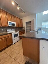 8490 Canyon Rim Trl in Englewood, CO - Foto de edificio - Building Photo