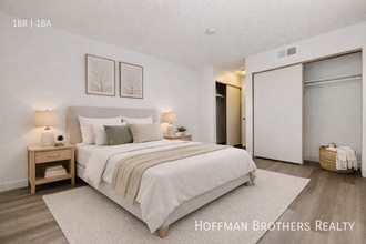 11817 Victory Blvd, Unit 104 in Los Angeles, CA - Foto de edificio - Building Photo