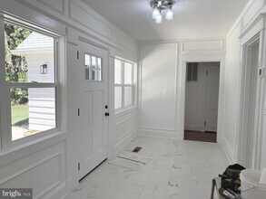 5426 McKinley St in Bethesda, MD - Building Photo - Building Photo
