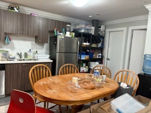 12184-12210 210 St in Maple Ridge, BC - Building Photo - Building Photo